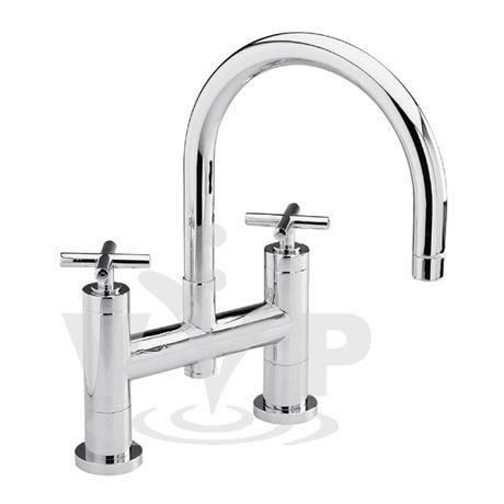Minimalist Helix cross head Bath filler