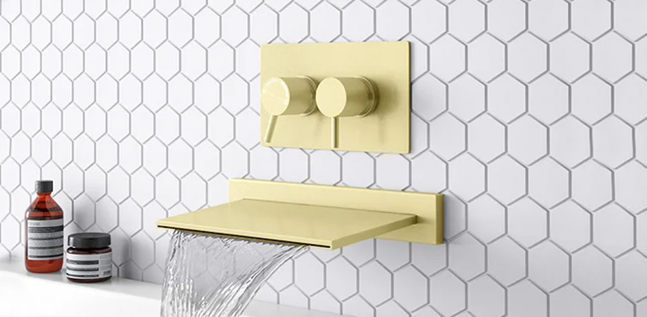 Brass Wall Mounted Bath Tap