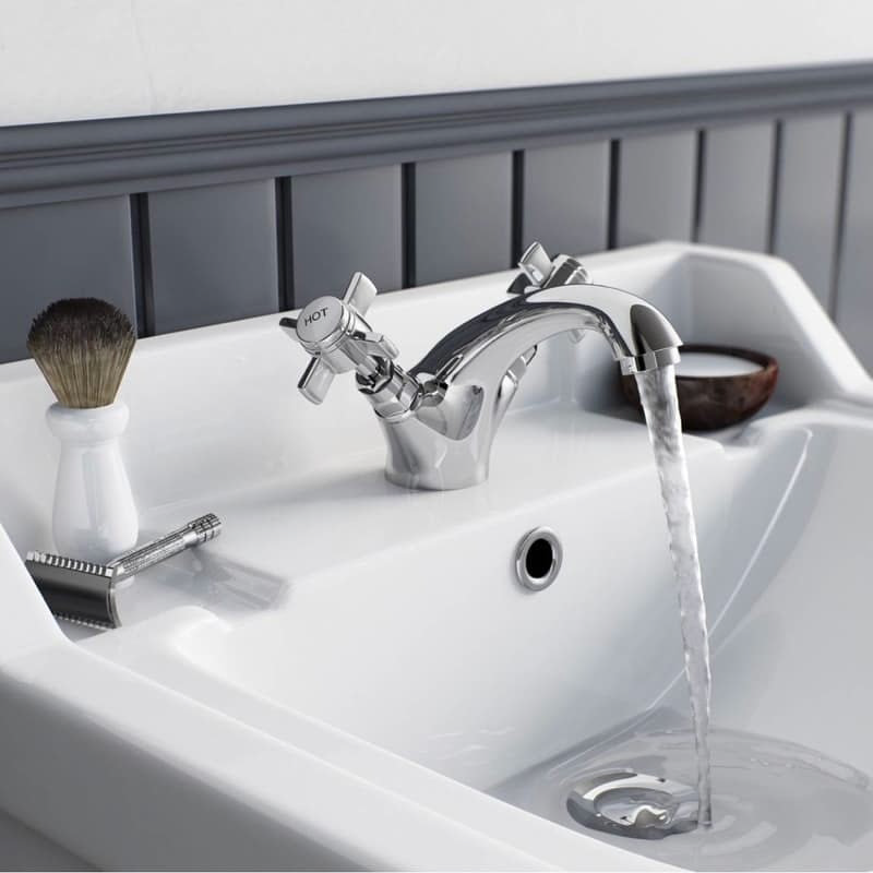 Traditional basin mixer tap