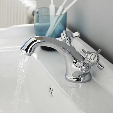 Nuie Traditional Beaumont Mono Basin Mixer w/ pop up waste - Chrome ...