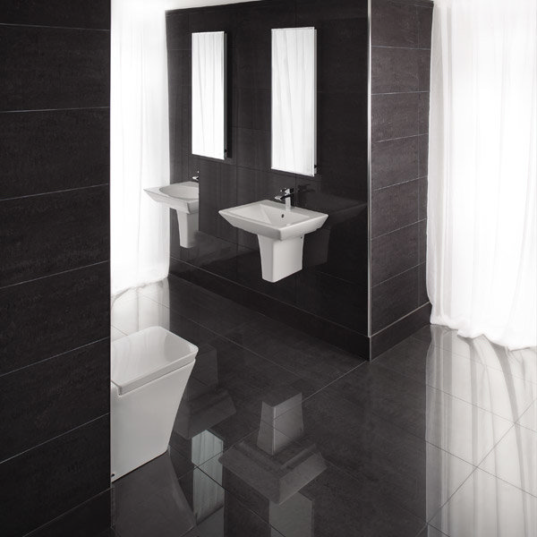RAK - 6 Lounge Black Porcelain Polished Tiles - 300x600mm - A09GLOUN-057.XOP - Image of a modern bathroom with black polished tiles