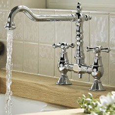 Traditional Kitchen Taps 