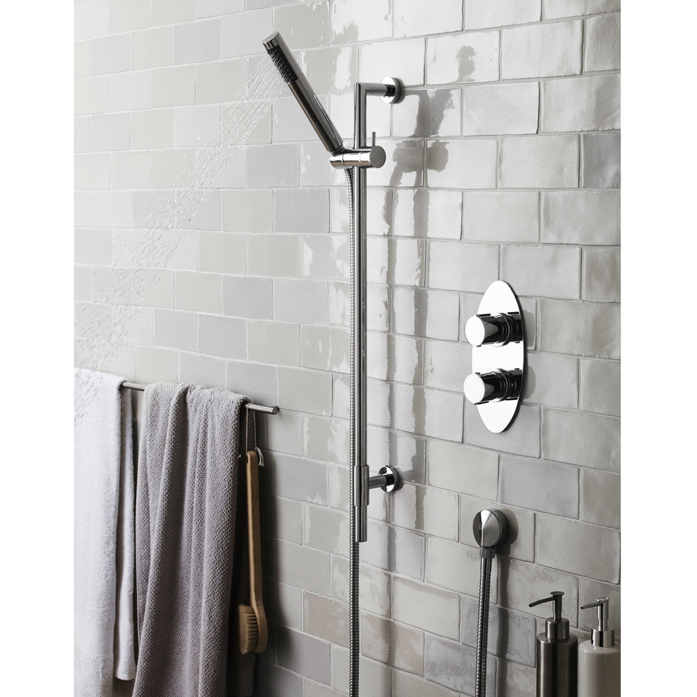 Ultra Contemporary Round Slide Rail Kit Victorian Plumbing.co.uk