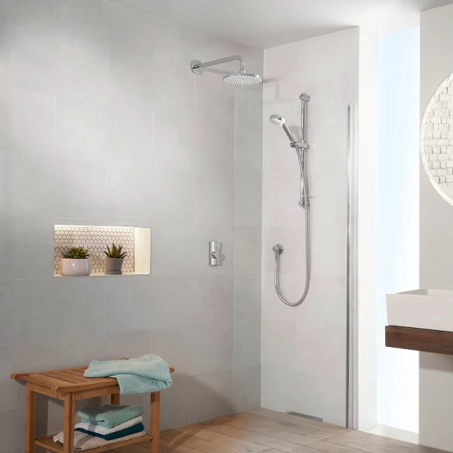 Aqualisa Visage Q Smart Shower Concealed with Adjustable and Wall Fixed Head