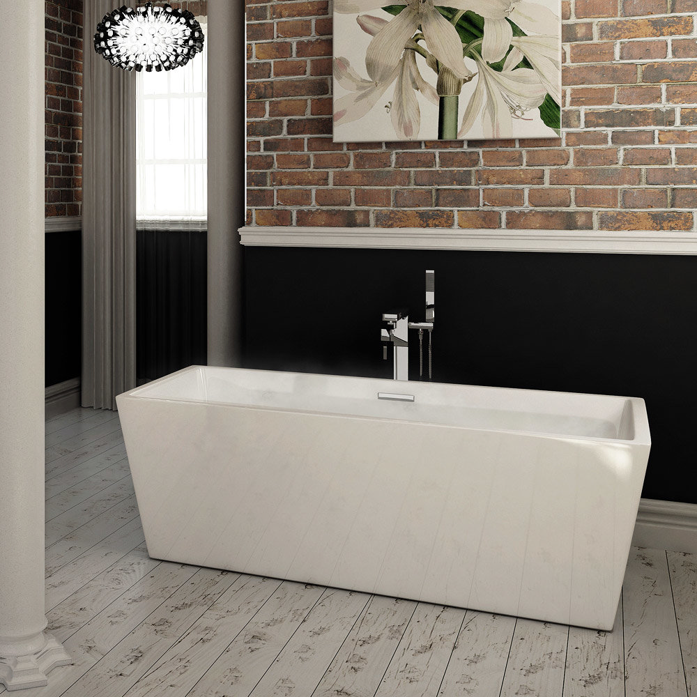 large double ended freestanding bath