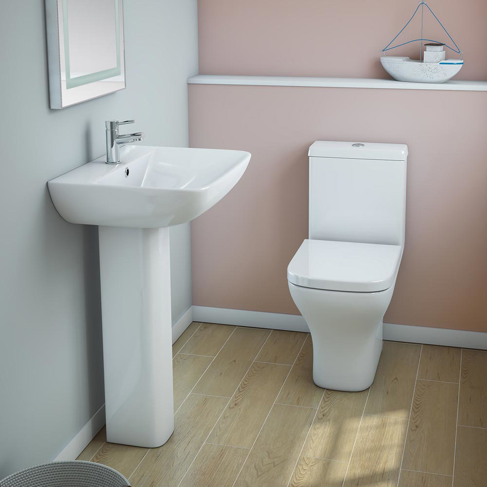 Venice Modern Toilet With Soft Close Seat | Victorian Plumbing.co.uk