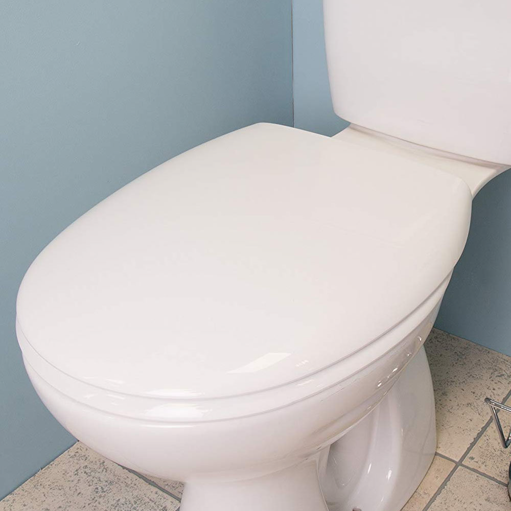 Croydex AntiBacterial Polypropylene Toilet Seat with SlowClose Hinge