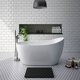 Toreno 1370 Small Modern Slipper Free Standing Bath