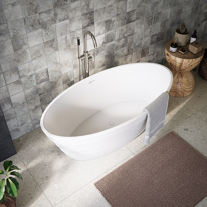Alcamo 1600 x 805 Curved Ripple Design Bath with Chrome Waste