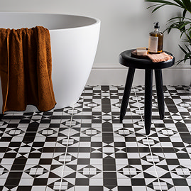 Alderford Black Victorian Patterned Floor Tiles - 450 x 450mm