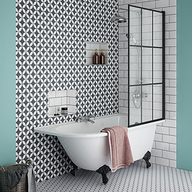 Appleby 1550 Roll Top Shower Bath with Matt Black Grid Screen + Leg Set Large Image