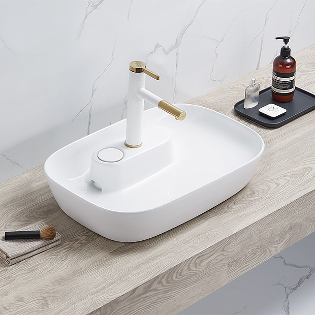 Arezzo 600 x 405mm Gloss White Curved Rectangular Countertop Basin with ...