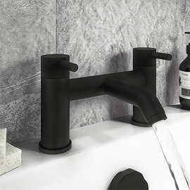 Arezzo Fluted Round Matt Black Bath Filler Tap Large Image