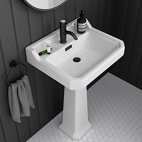 Arezzo Traditional 1 Tap Hole Basin + Pedestal 560mm