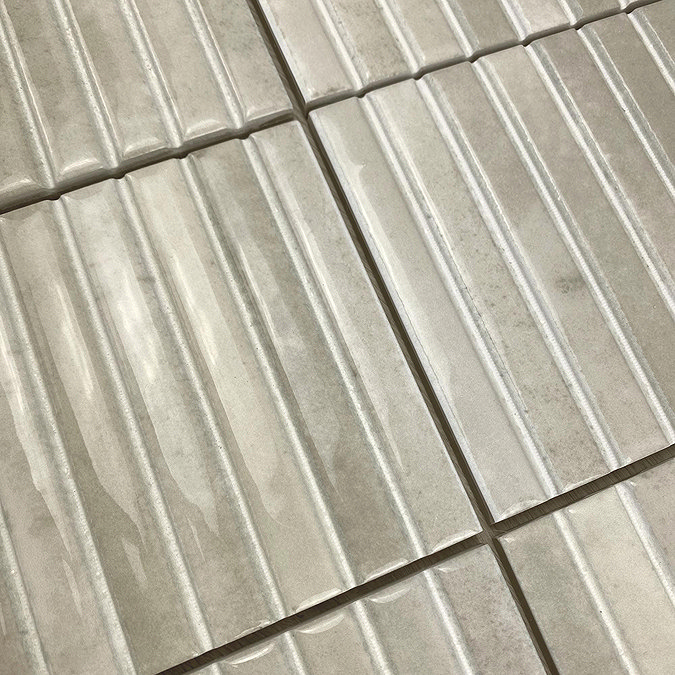 Ashoro Kit-Kat Ivory Wall Tiles - 115 x 231mm