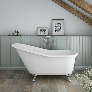 Ashton Cast Iron Bath with Chrome Feet (1530 x 760mm Slipper Roll Top)  In Bathroom Large Image