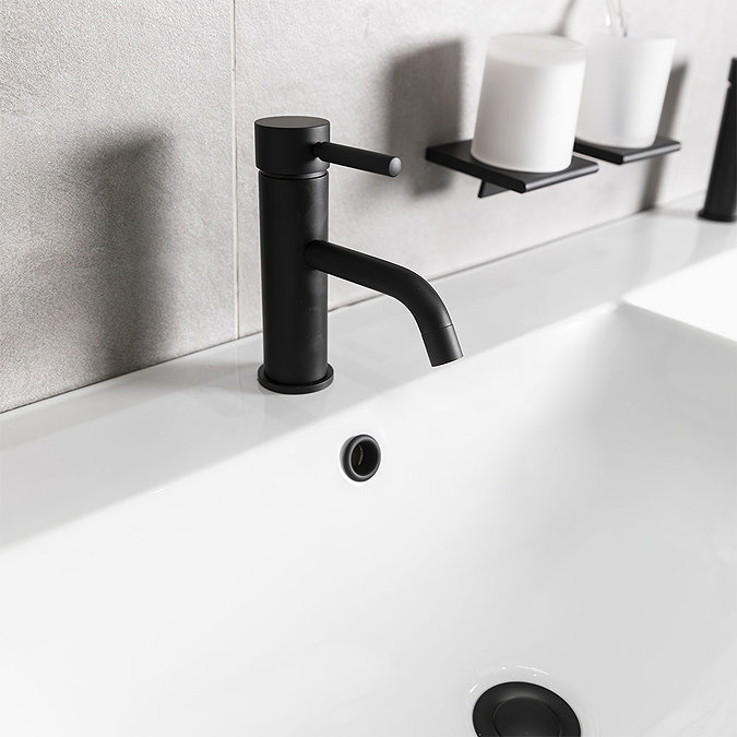 BagnoDesign M-Line Matt Black Mono Basin Mixer Feature Large Image