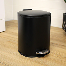 Black bathroom bin