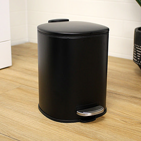 Black bathroom bin