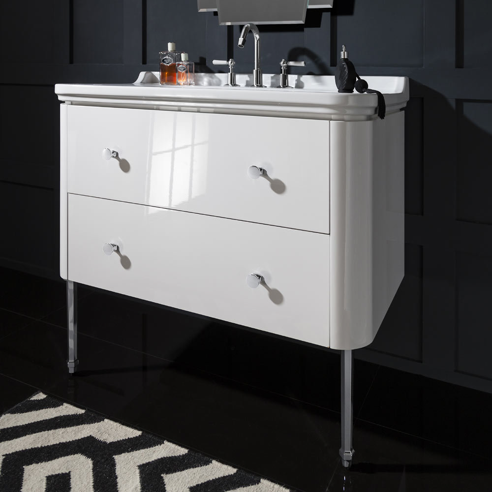 Bauhaus Waldorf 1000mm Wall Hung Vanity Unit with Chrome Legs + Knobs