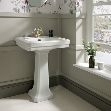 BC Designs Victrion 640mm Basin and Pedestal