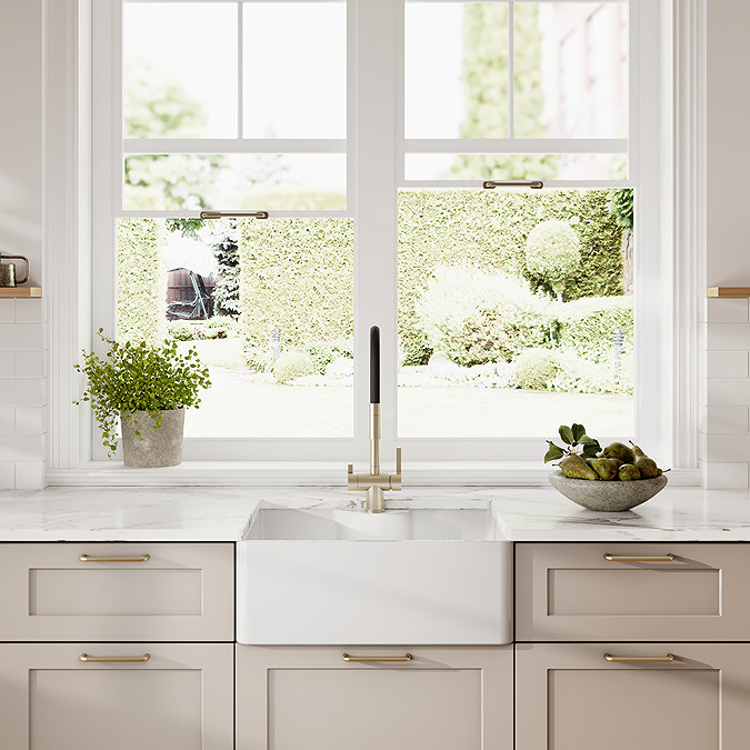Bower White Ceramic Belfast Sink with Central Waste & Tap Ledge 595 x 450 x 220mm