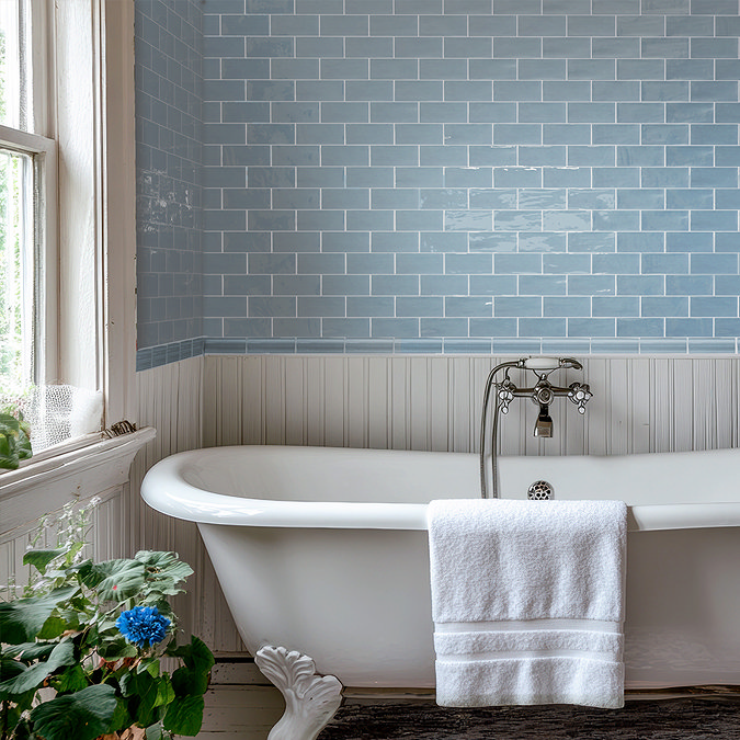 Bramley Rustic Blue Gloss Border Tile – 50 x 150mm