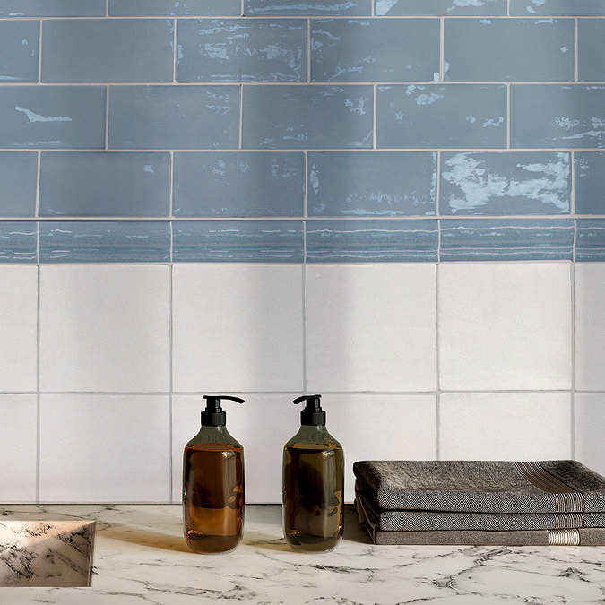 Bramley Rustic Blue Gloss Border Tile – 50 x 150mm