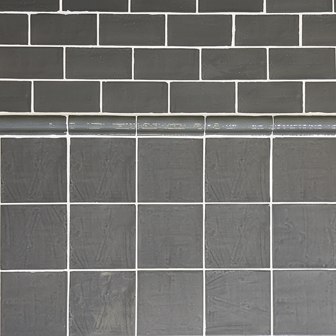 Bramley Rustic Dark Grey Gloss Border Tile - 50 x 150mm