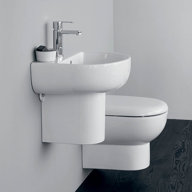 Britton Bathrooms - Compact Wall Hung WC with Soft Close Seat  Standard Large Image