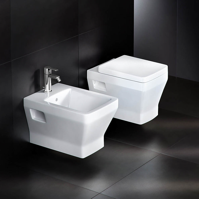 Britton Bathrooms - Cube S20 Wall Hung Bidet - 20.1951 Feature Large Image