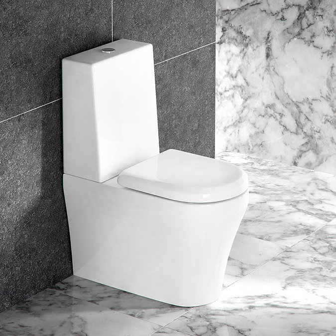Britton Bathrooms - Fine S40 Close Coupled Modern Toilet & Soft Close Seat  Feature Large Image
