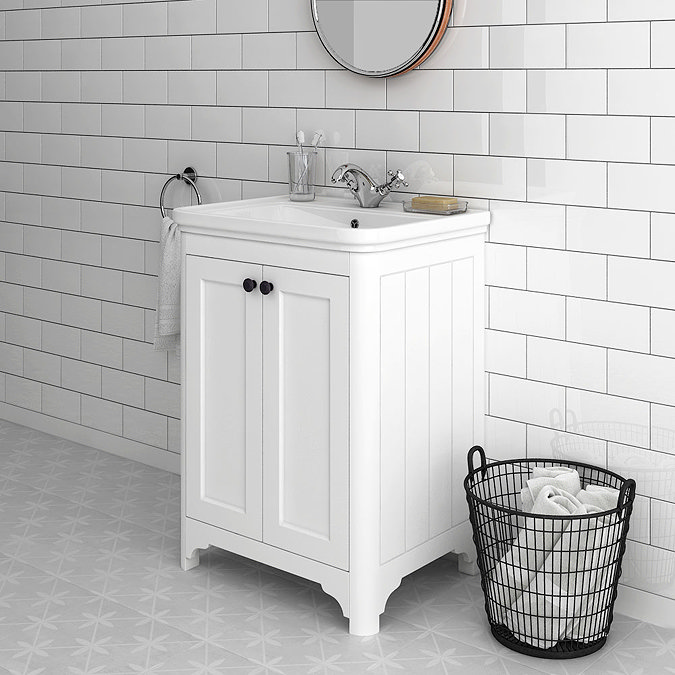 Bromley 628mm Traditional White Vanity Unit (Inc. Ceramic Basin)  Profile Large Image