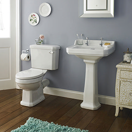 Premier Carlton 4-Piece Traditional 2TH Bathroom Suite - 560mm Basin Large Image