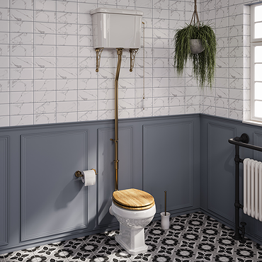 Carlton Antique Brass Traditional High Level Toilet with Soft Close Seat