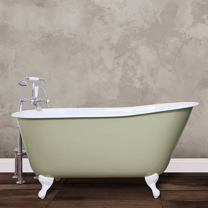 JIG Lille 0TH Cast Iron Roll Top Bath (1450x700mm) with Feet In Bathroom Large Image