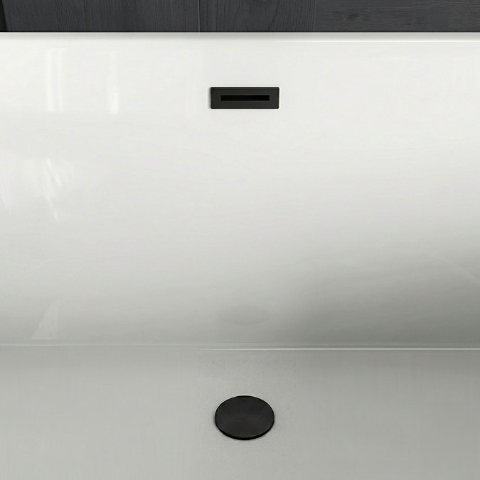 Chatsworth 1700 Freestanding Curved Bath - Double Ended with Matt Black Waste