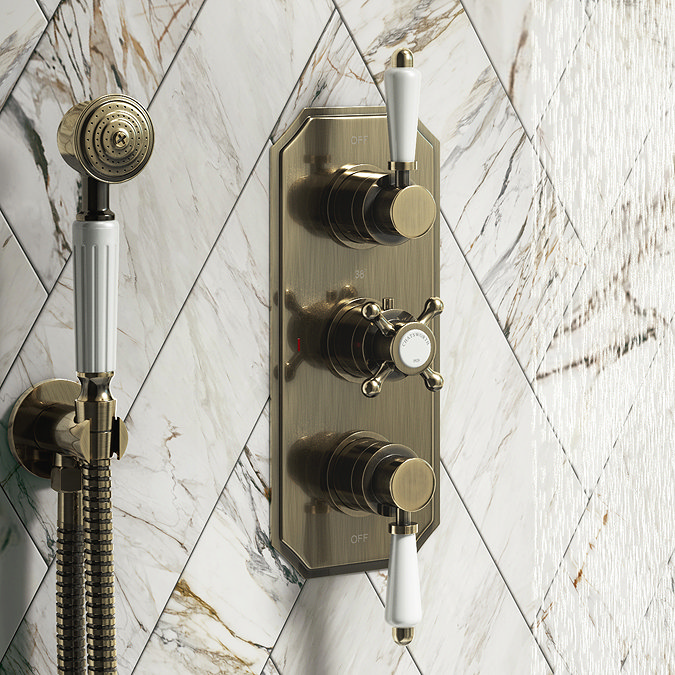 Chatsworth 1928 Antique Brass Traditional Shower with Concealed Valve, 8" Head + Handset  Feature La