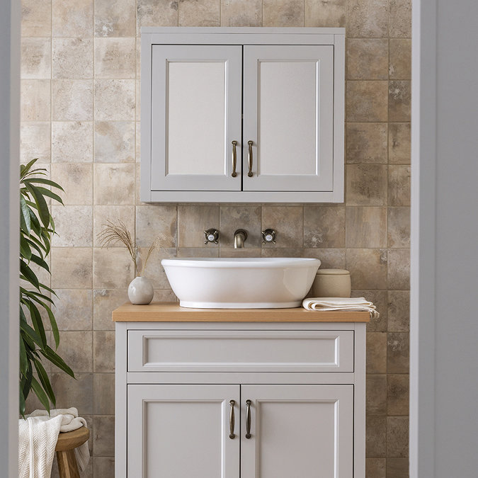 Chatsworth 535 x 390mm Traditional Oval Countertop Basin Gloss White