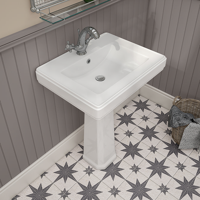 Chatsworth 580mm Square Basin with Full Pedestal (1 Tap Hole)