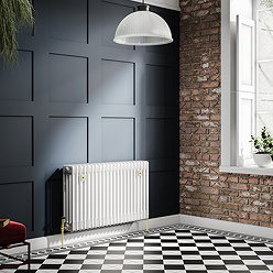 Chatsworth 600 x 1010mm Cast Iron Style 4 Column White Radiator - Brushed Brass Wall Stay Brackets and Thermostatic Valves