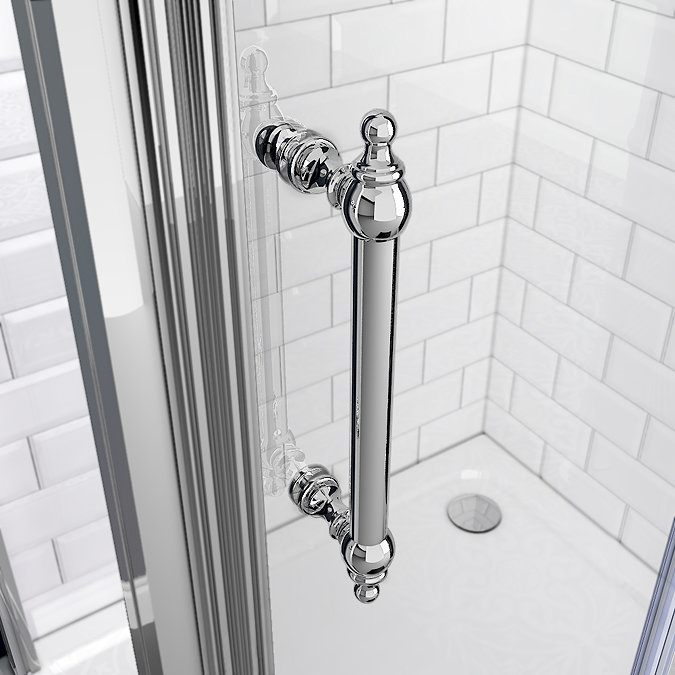 Chatsworth Traditional 1000 x 700mm Sliding Door Shower Enclosure + Tray  In Bathroom Large Image
