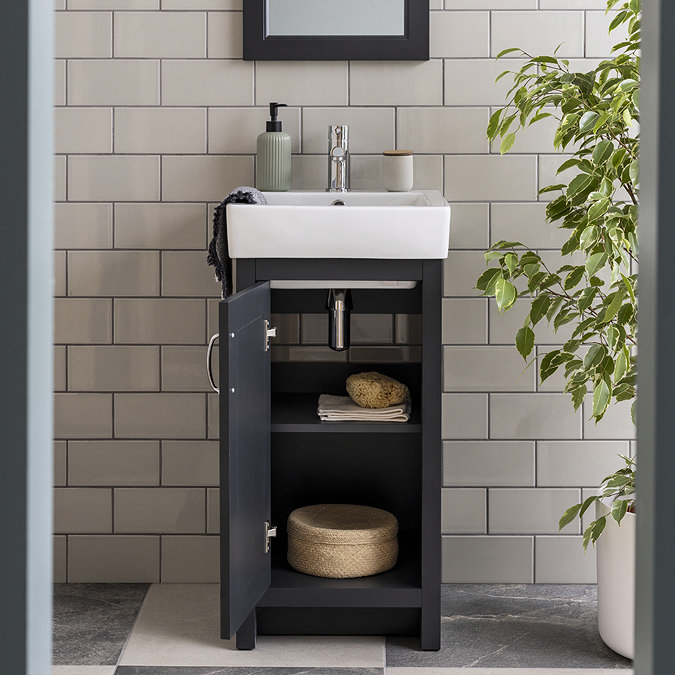 Chatsworth Traditional 425mm Graphite 1 Door Vanity with Polished Chrome Finish Handle 