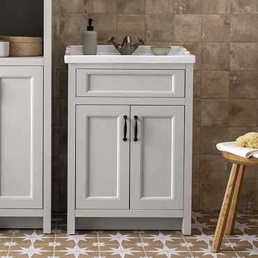 Chatsworth Traditional Grey Vanity 620mm Wide with Matt Black Handles