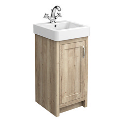 Chatsworth Traditional Natural Oak Vanity – 425mm Wide with Chrome Handle