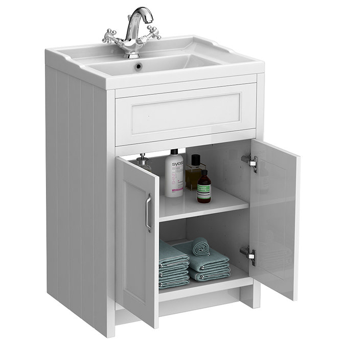 Chatsworth Traditional White Vanity 620mm Wide with Chrome Handles