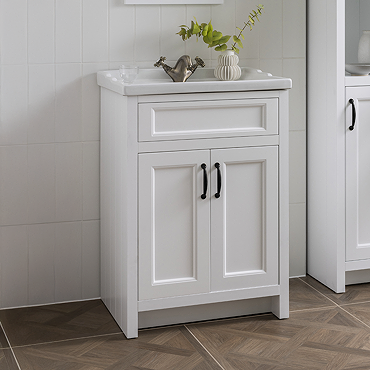 Chatsworth Traditional White Vanity 620mm Wide with Matt Black Handles