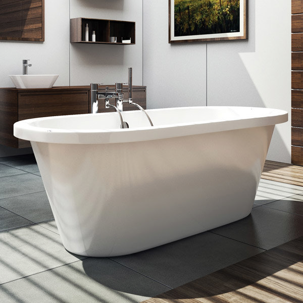 Clearwater - Style 1690 x 750 Modern Freestanding Bath - M5 Feature Large Image