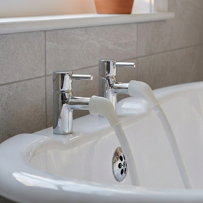 Croydex Bath and Shampoo Spray Shower Hose - White