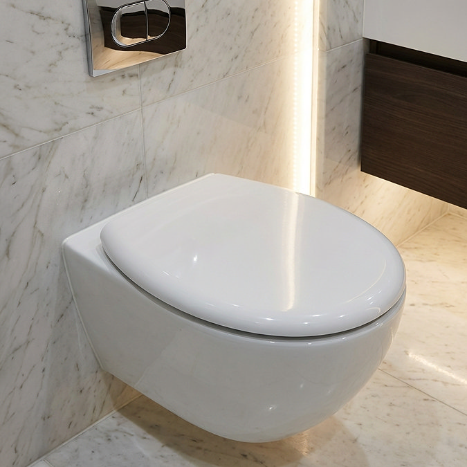 Croydex Canada Anti-Bacterial White Toilet Seat